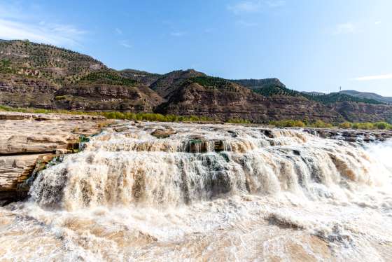 hukou-waterfall